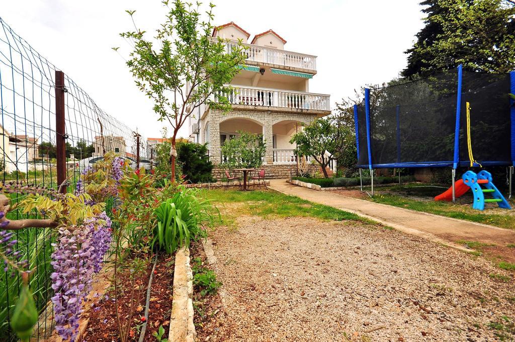 Apartments Toni Vodice Exterior foto