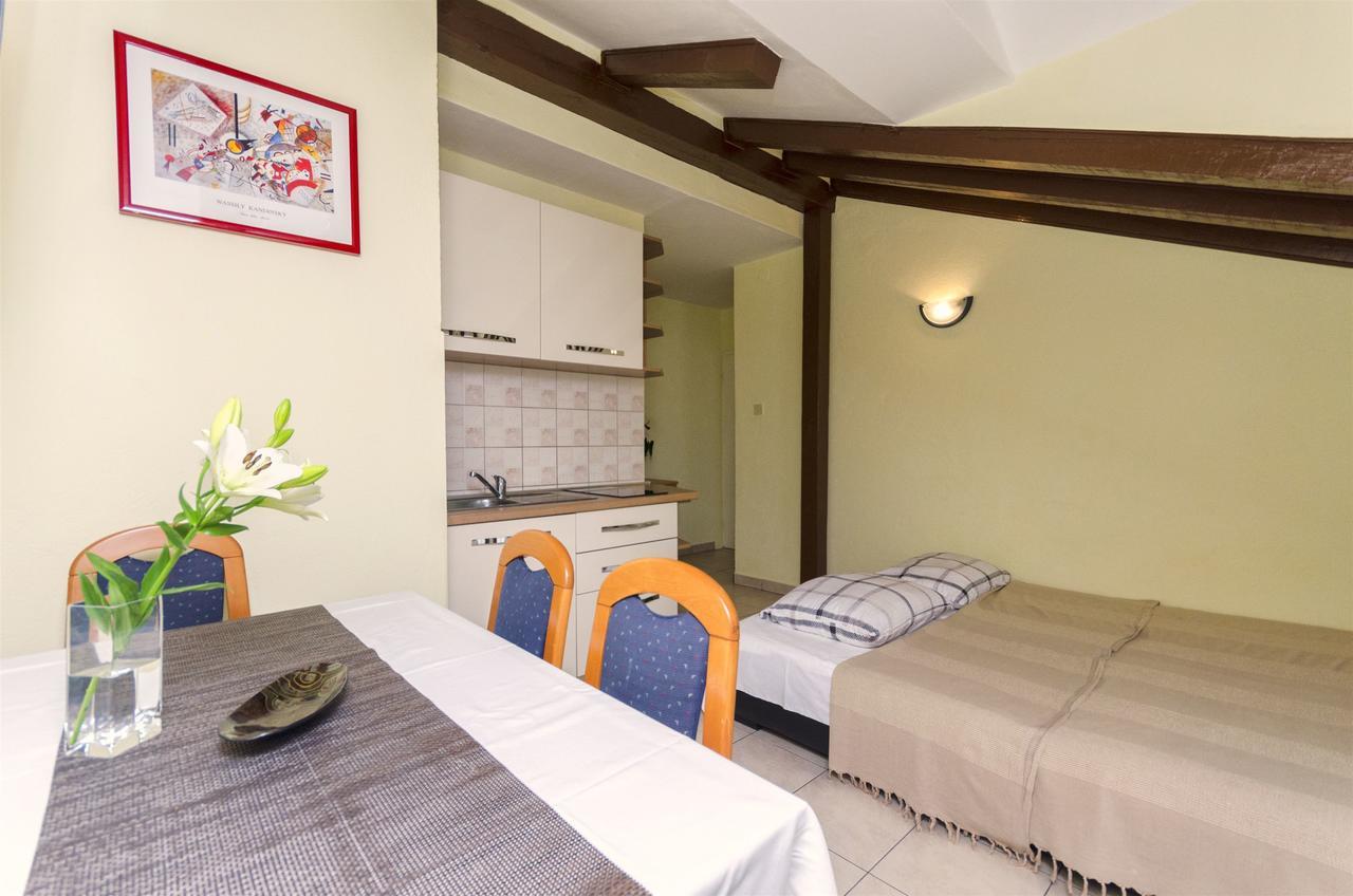 Apartments Toni Vodice Exterior foto