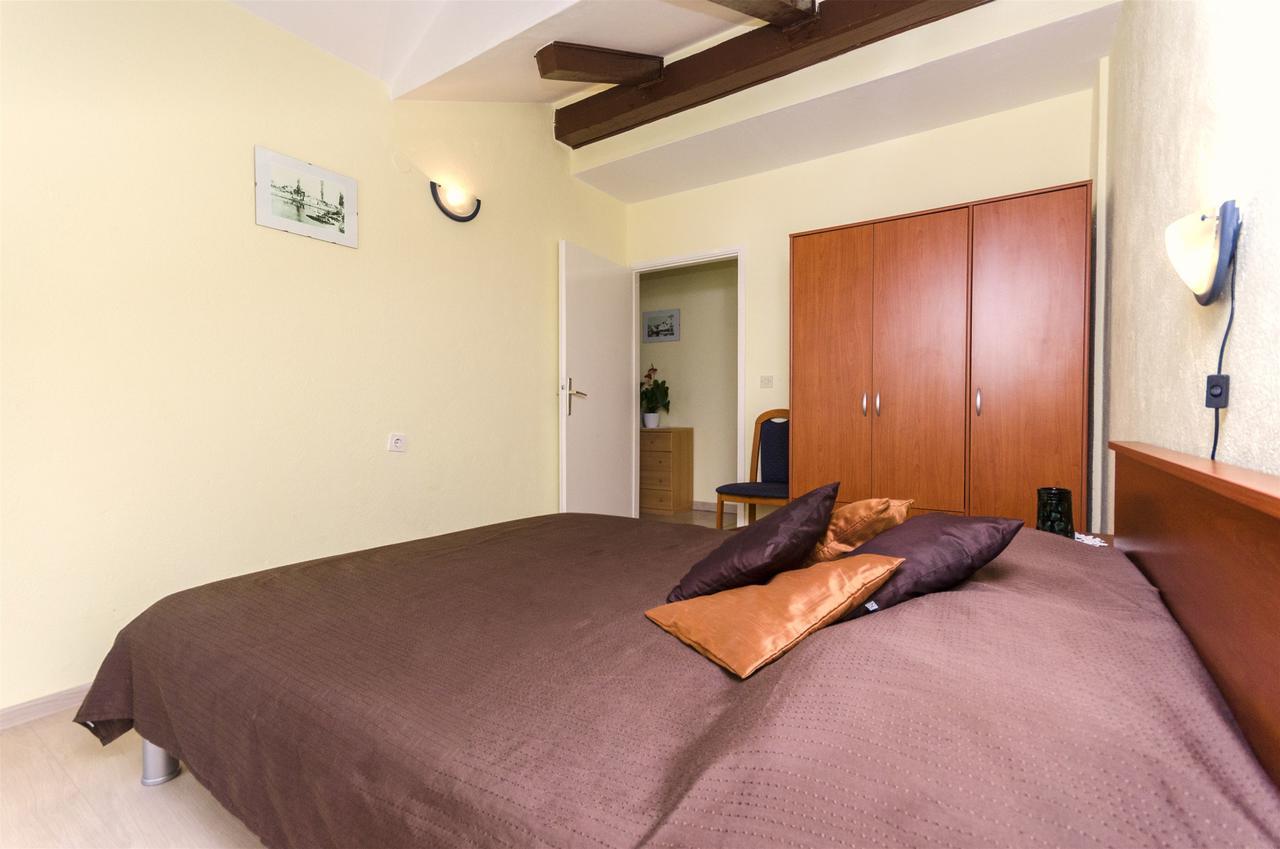 Apartments Toni Vodice Exterior foto